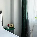 Ajncla 3*