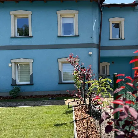 Ajncla מלון דירות