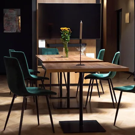 Ajncla Aparthotel 3*