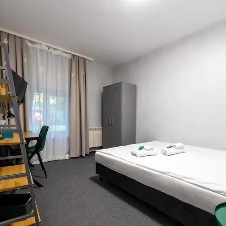 Ajncla Aparthotel