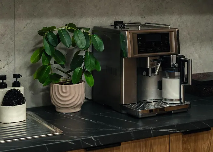 Ajncla Aparthotel 3*