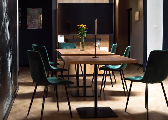 Ajncla Aparthotel 3*