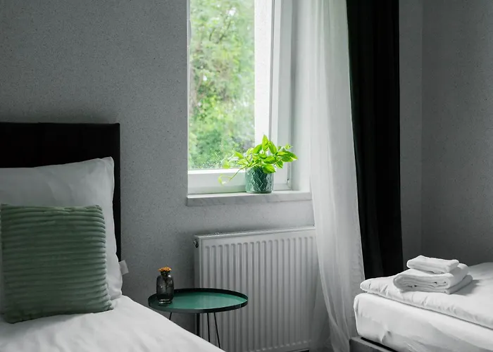 Ajncla Aparthotel 3*